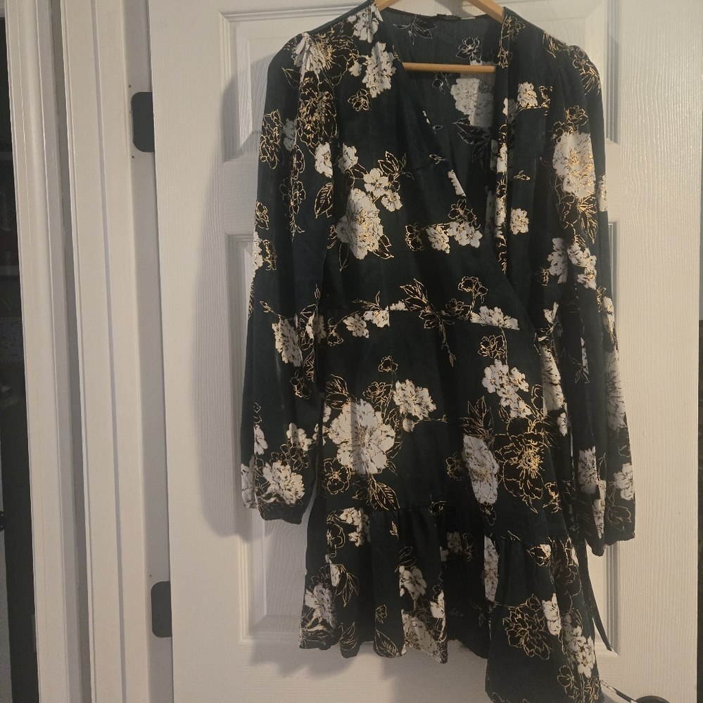 Lulu's Black Floral Wrap Dress